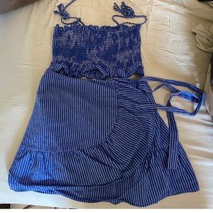 Lulu’s blue and white cropped set!